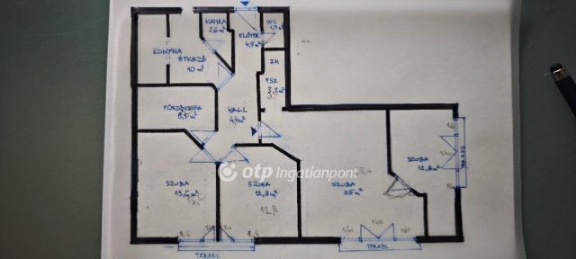 Eladó téglalakás, Pécsett 92 M Ft, 4 szobás