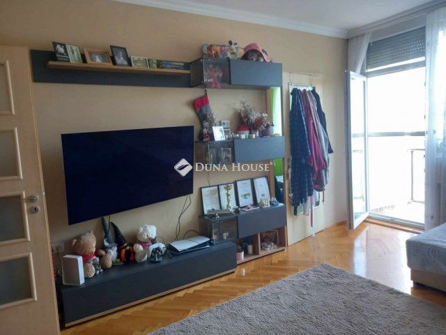 Eladó téglalakás, Gyöngyösön 33.4 M Ft, 2 szobás