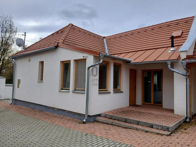 Eladó családi ház, Somlójenőn 59.9 M Ft, 4 szobás