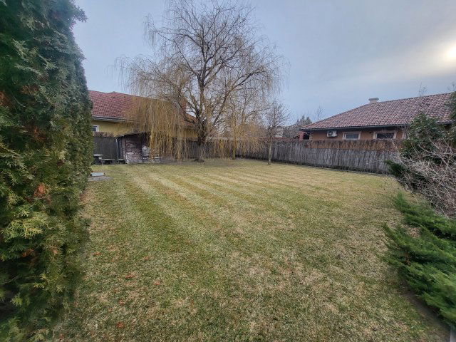 Eladó családi ház, Taksonyon 115 M Ft, 5 szobás