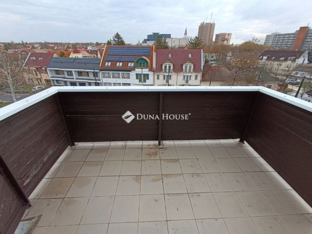 Kiadó téglalakás, albérlet, Kecskeméten 180 E Ft / hó