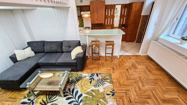 Eladó téglalakás, Budapesten, VII. kerületben, Murányi utcában