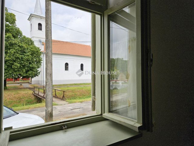 Eladó családi ház, Kisjakabfalván 45 M Ft, 2 szobás