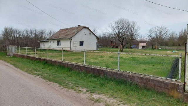 Eladó családi ház, Nyársapáton 16.9 M Ft, 2+1 szobás