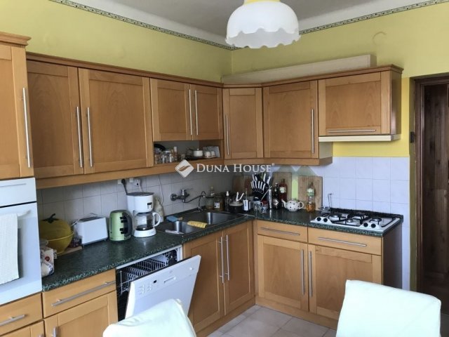 Eladó családi ház, Móron 119.9 M Ft, 5 szobás