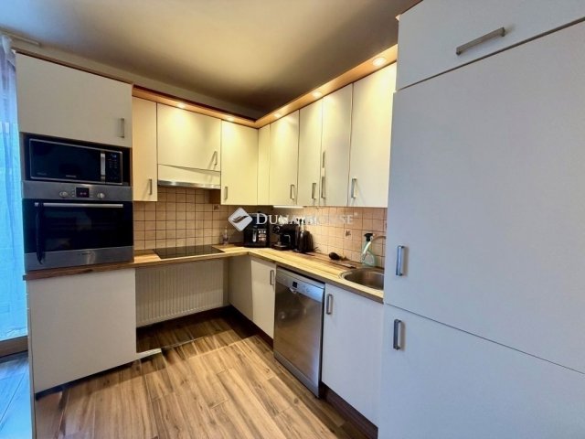 Eladó téglalakás, Dunakeszin 79.9 M Ft, 4 szobás