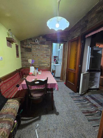 Eladó családi ház, Mezőhegyesen 3.5 M Ft, 1+1 szobás