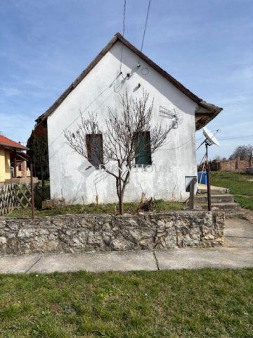 Eladó családi ház, Birjánon 14 M Ft, 2 szobás