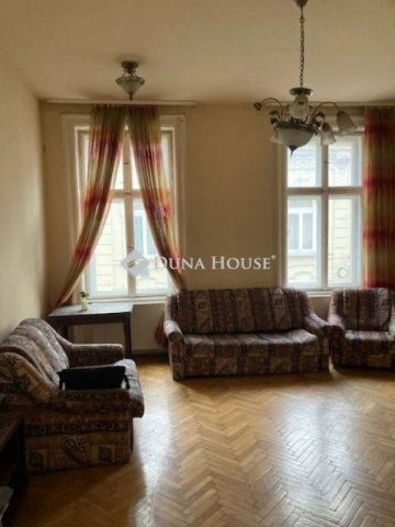 Eladó téglalakás, Budapesten, VI. kerületben 235 M Ft, 4 szobás