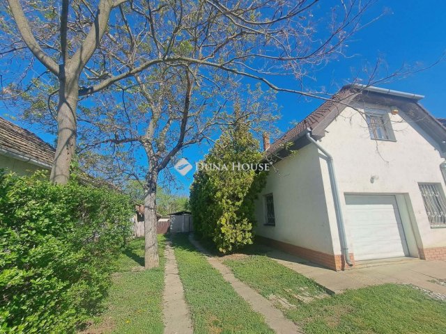 Eladó családi ház, Kunmadarason, Arany János utcában 32 M Ft