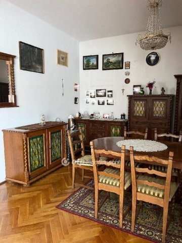 Eladó családi ház, Mohácson 81.9 M Ft, 6 szobás