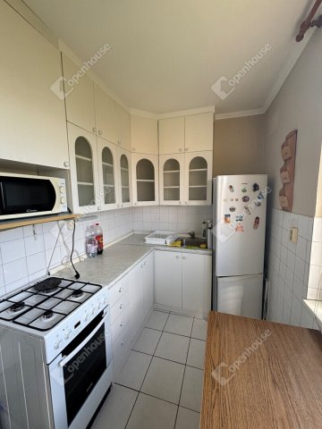 Eladó panellakás, Győrött 41.9 M Ft, 2 szobás