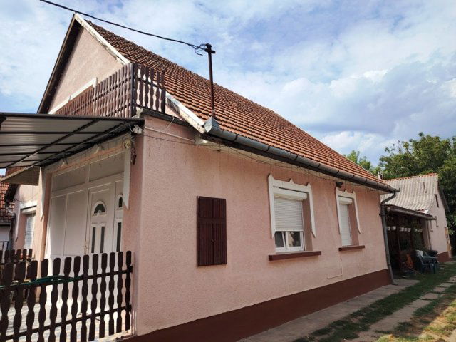 Eladó családi ház, Tatárszentgyörgyön 45 M Ft, 7+4 szobás