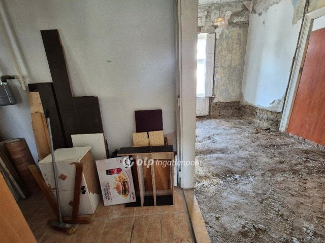 Eladó üzlethelyiség, Szentesen 25 M Ft / költözzbe.hu