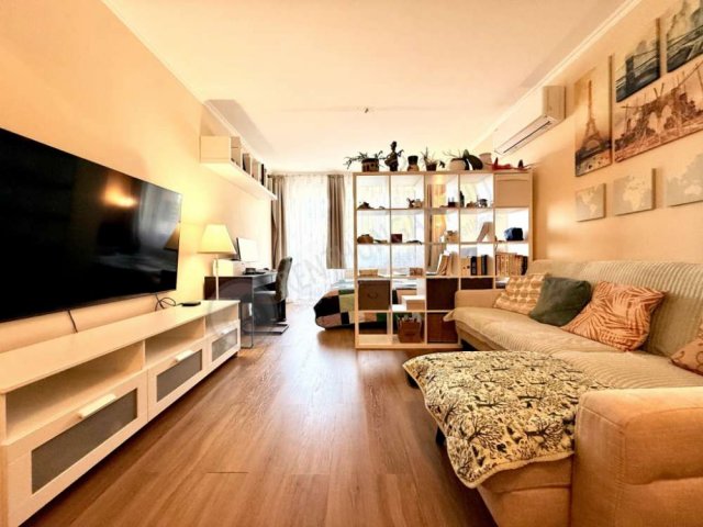 Eladó panellakás, Budapesten, XI. kerületben, Regős utcában