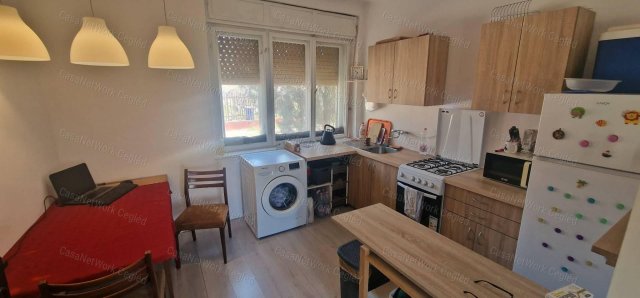 Eladó családi ház, Törtelen 9.5 M Ft, 1 szobás