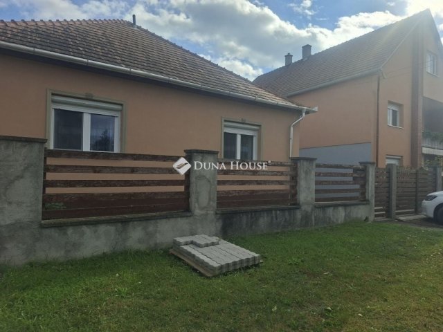 Eladó családi ház, Bagon 86 M Ft, 3 szobás
