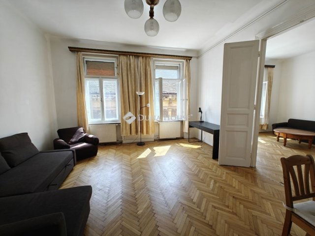 Eladó téglalakás, Budapesten, VIII. kerületben 145 M Ft