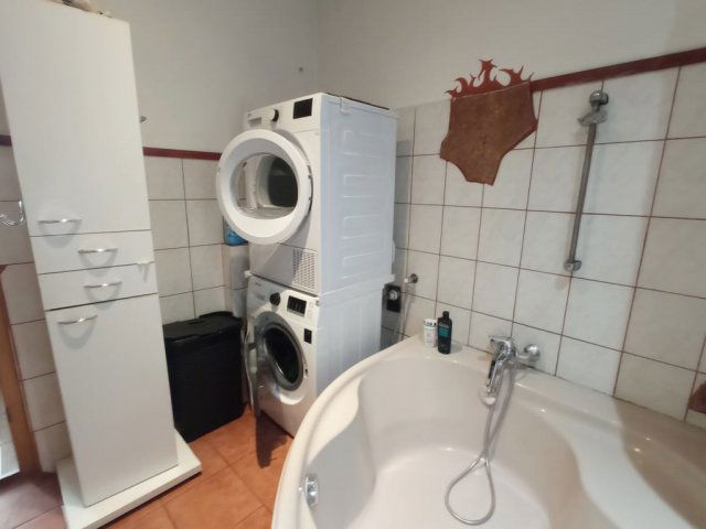 Eladó ikerház, Budapesten, XVI. kerületben, Szlovák úton