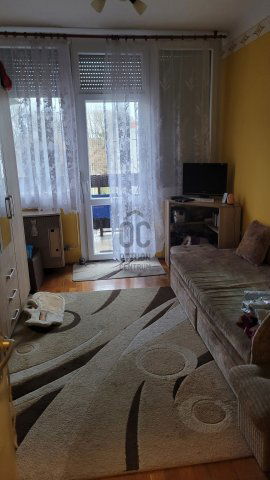 Eladó téglalakás, Pápán 35 M Ft, 2 szobás