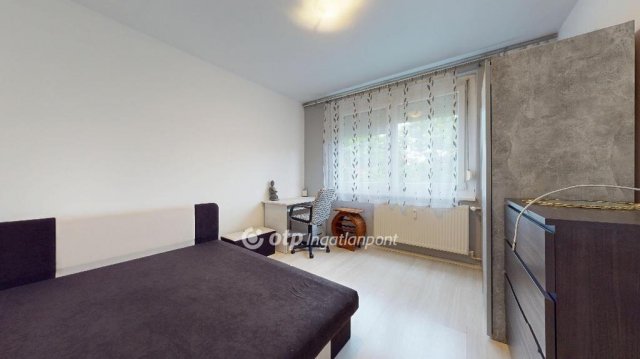 Kiadó panellakás, albérlet, Miskolcon 130 E Ft / hó, 2 szobás