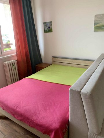 Kiadó panellakás, albérlet, Debrecenben 190 E Ft / hó, 2 szobás