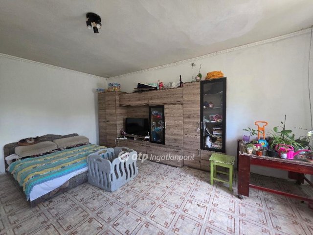 Eladó családi ház, Ugodon 18.9 M Ft, 2 szobás