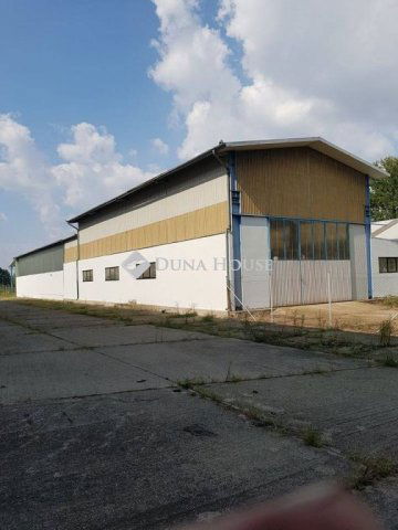 Kiadó ipari ingatlan, Kiskunfélegyházán 423 E Ft / hó