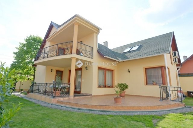 Eladó családi ház, Kiskunfélegyházán 149.9 M Ft, 5 szobás