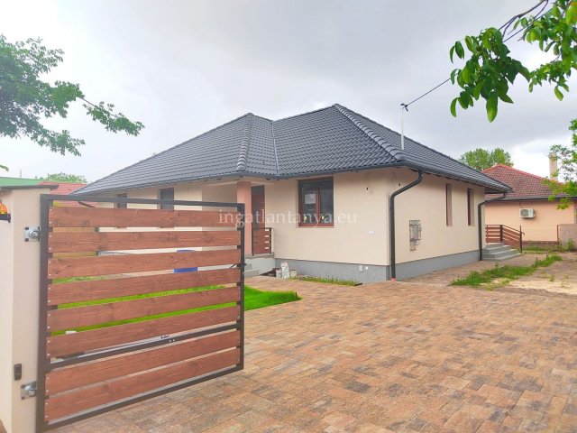 Eladó családi ház, Inárcson 150 M Ft, 5 szobás