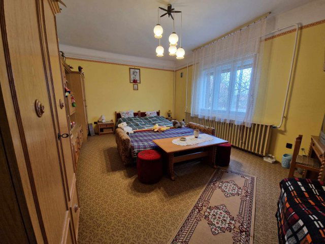 Eladó családi ház, Abonyban 40 M Ft, 4 szobás