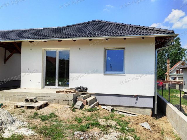 Eladó családi ház, Erdőkertesen 96.5 M Ft, 5 szobás