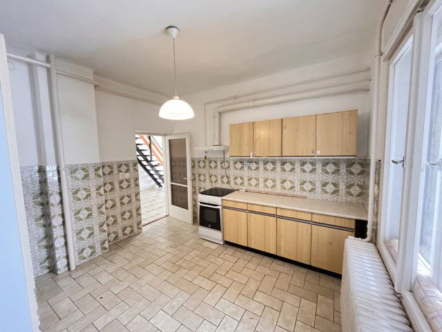 Eladó családi ház, Kaposmérőn 49.9 M Ft, 5+1 szobás