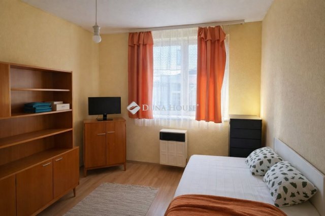 Eladó családi ház, Komádiban 10.9 M Ft, 3 szobás