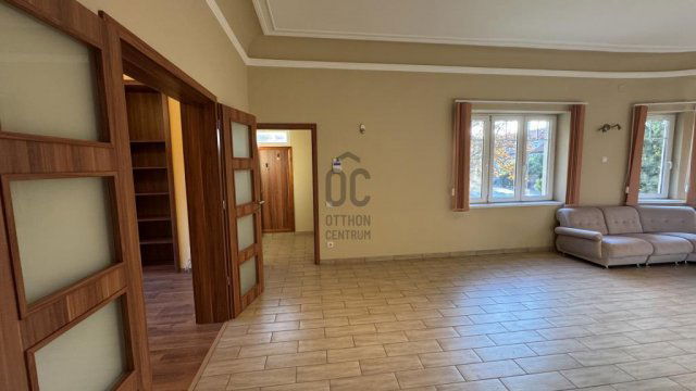 Eladó családi ház, Budapesten, X. kerületben 265 M Ft, 7 szobás