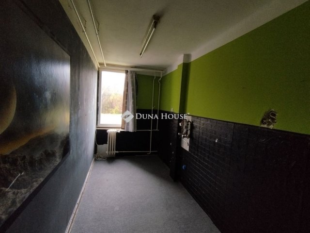 Eladó téglalakás, Tatabányán 27.49 M Ft, 2 szobás