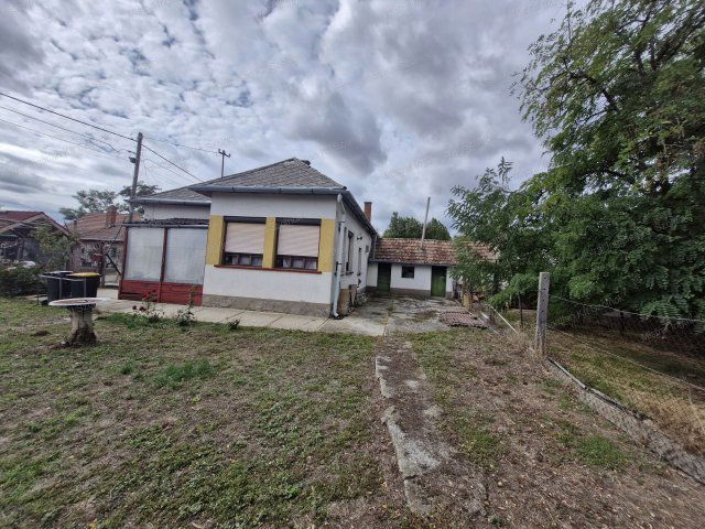 Eladó családi ház, Rákóczifalván 19.9 M Ft, 2 szobás