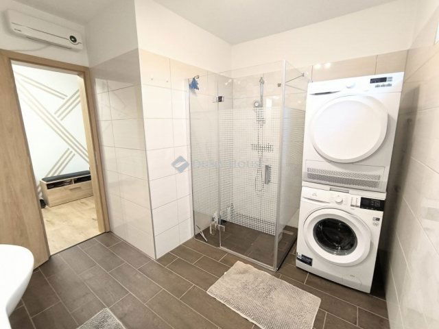 Eladó családi ház, Öskün 77.7 M Ft, 3 szobás