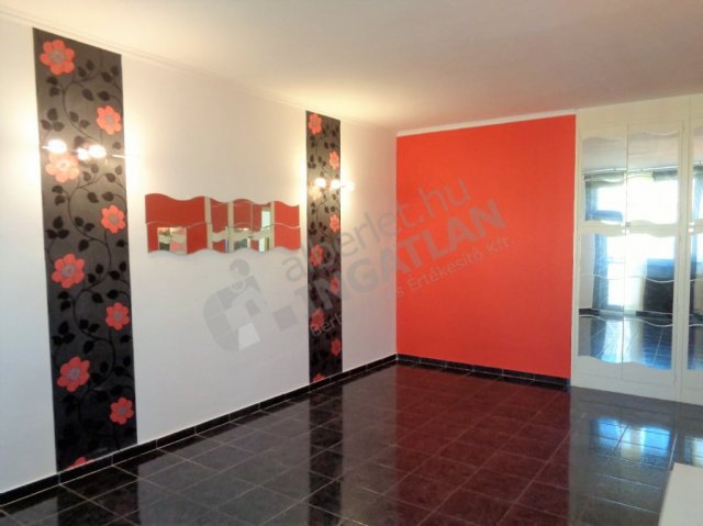 Kiadó panellakás, albérlet, X. kerületben, Halom utcában