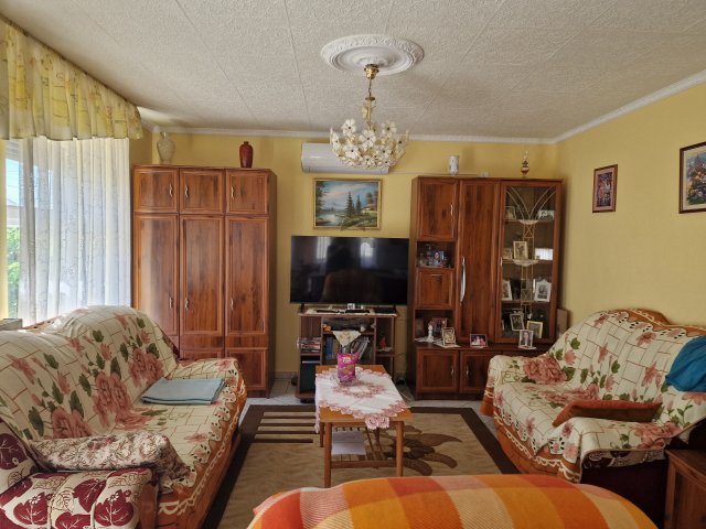 Eladó családi ház, Debrecenben 119 M Ft, 4 szobás