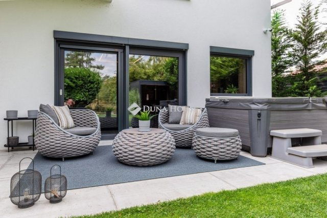 Eladó ikerház, Ürömön 379 M Ft, 5 szobás