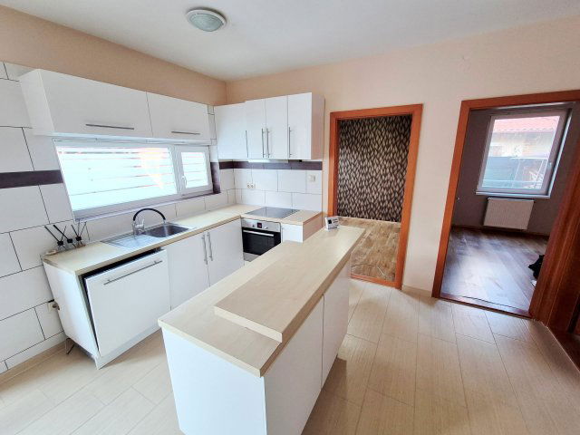 Eladó téglalakás, Budapesten, XVII. kerületben 91.9 M Ft