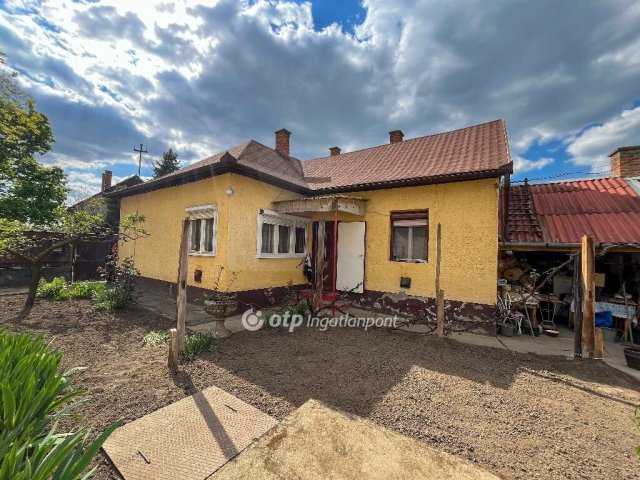 Eladó családi ház, Hajdúszoboszlón 54 M Ft, 2 szobás