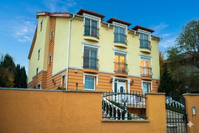 Eladó téglalakás, Budapesten, XI. kerületben 149.9 M Ft