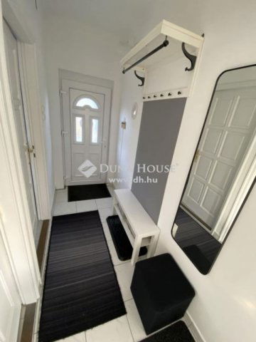 Eladó családi ház, Siklóson 98 M Ft, 4 szobás