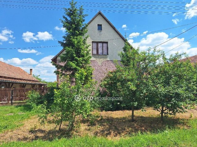Eladó családi ház, Tiszaörsön 10.99 M Ft, 3 szobás