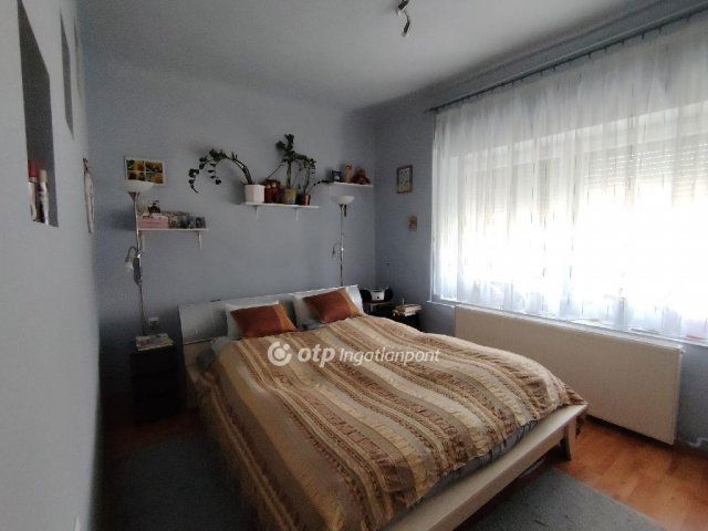 Eladó családi ház, Egerágon 60 M Ft, 4 szobás