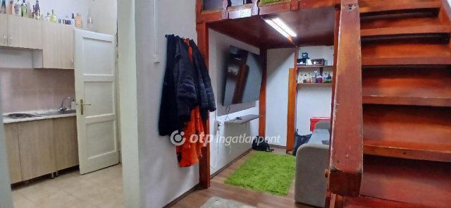 Eladó téglalakás, Budapesten, VIII. kerületben 32.5 M Ft