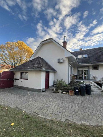 Eladó családi ház, Kecskeméten 140 M Ft, 4 szobás