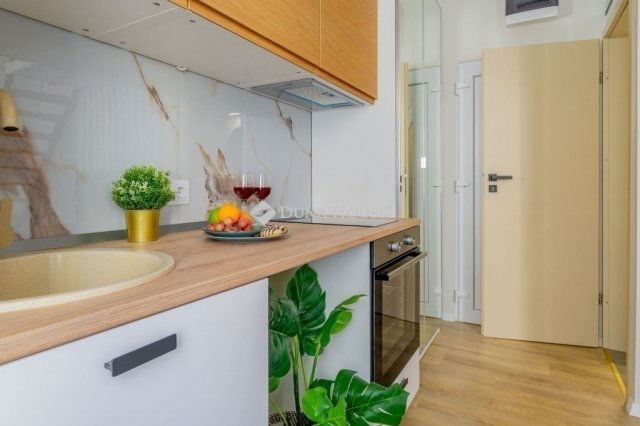 Eladó téglalakás, Budapesten, VII. kerületben 53.9 M Ft